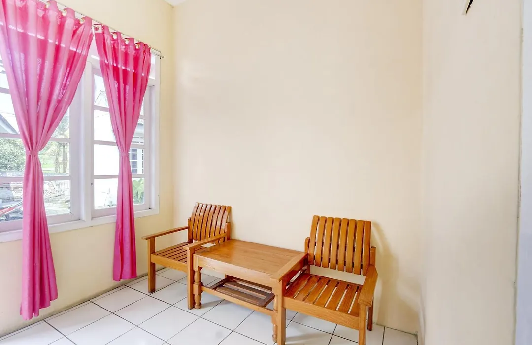 SPOT ON 90156 Hotel Ramayana-1